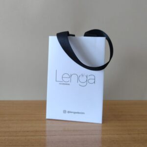 BOLSA DE PAPEL 8x12x4 MANIJA DE RASO NEGRA