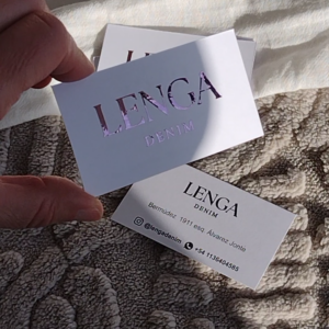 TARJETA 9X5. LOGO METALIZADO. DOBLE FAZ X30